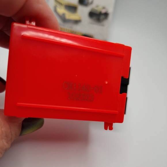 Battat Driven Pocket Series ~Road to Gold ~ Camper Van Rainbow - Picture 3 of 10